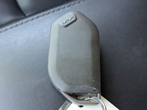 Used 2025 Kia Telluride S FWD image 29