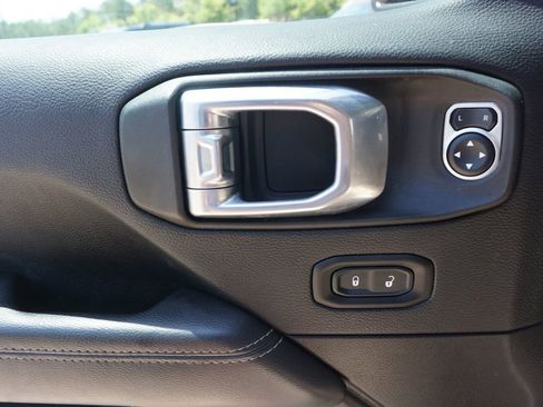 Used 2022 Jeep Wrangler Rubicon w/ LED Lighting Group image 4