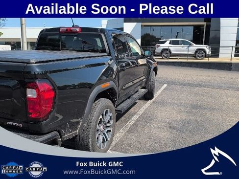 Used 2023 GMC Canyon AT4 w/ AT4 Premium Package AWD/4WD image 4