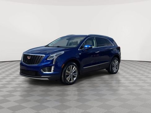 Certified 2024 Cadillac XT5 Premium Luxury w/ LPO, Floor Liner Package AWD/4WD image 4