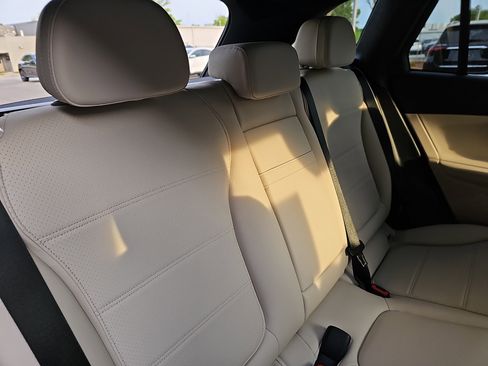 New 2026 Mercedes-Benz GLC 300 image 12