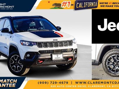 New 2026 Jeep Compass Trailhawk w/ Sun, Sound & Navigation Group