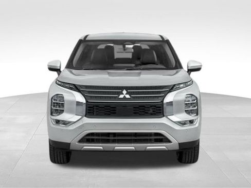 Used 2023 Mitsubishi Outlander SE FWD image 40