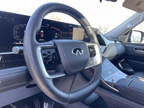 Certified 2025 INFINITI QX80 Sensory image 20