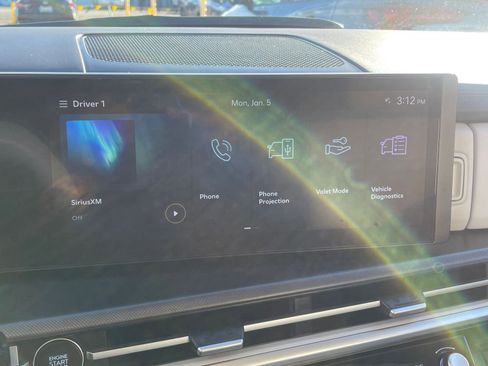 Used 2025 Hyundai Santa Fe SEL image 21