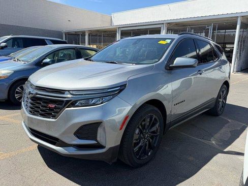 Used 2023 Chevrolet Equinox RS image 5