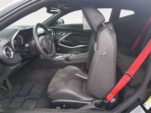 Used 2024 Chevrolet Camaro LT w/ RS Package image 9