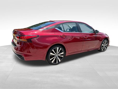 Used 2022 Nissan Altima 2.5 SR FWD image 8