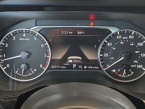 Used 2025 Nissan Pathfinder SV AWD/4WD image 25