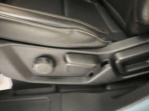 Used 2023 Ford Bronco Badlands AWD/4WD image 16