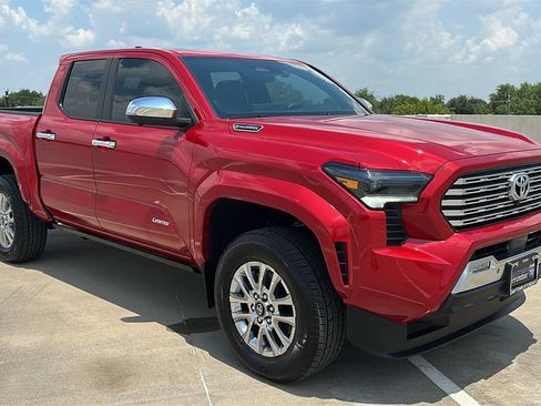 Used 2026 Toyota Tacoma Limited AWD/4WD image 16