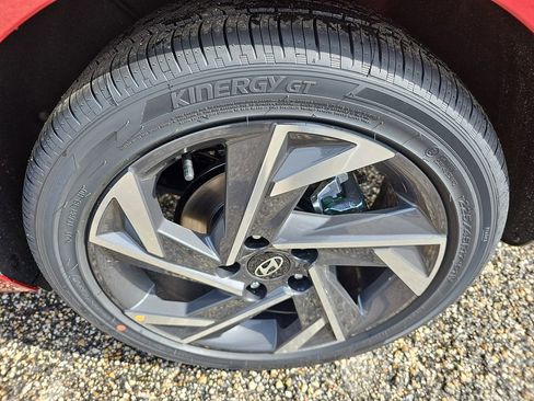 New 2026 Hyundai Elantra Limited image 33