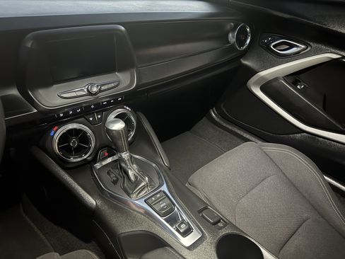 Used 2021 Chevrolet Camaro LT image 26