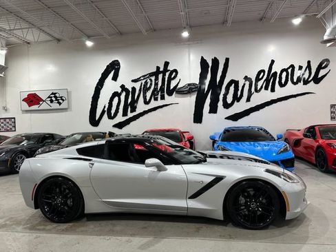Used 2018 Chevrolet Corvette Stingray Coupe w/ 3LT Preferred Equipment Group RWD image 27