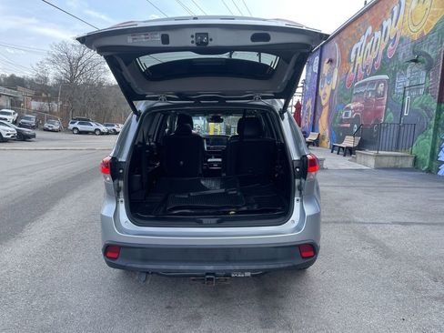 Used 2019 Toyota Highlander XLE image 13
