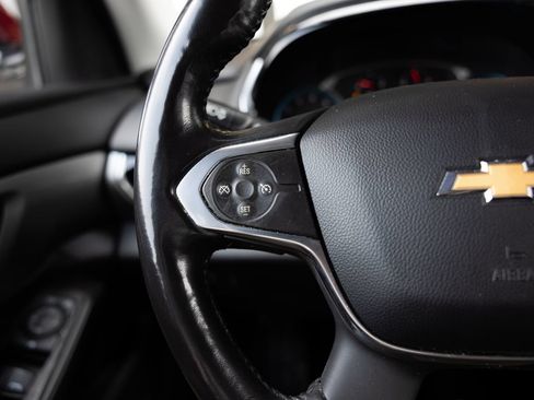 Used 2020 Chevrolet Traverse LT FWD image 16