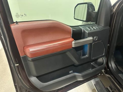 Used 2020 Ford F150 Platinum w/ Equipment Group 701A Luxury image 13