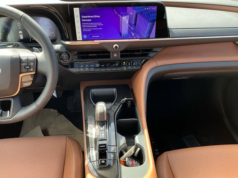 New 2026 Toyota Crown Signia Limited image 11