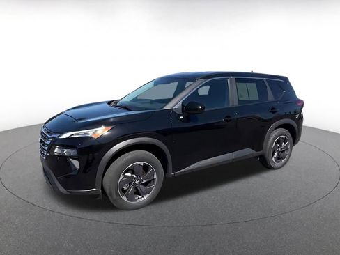 Used 2025 Nissan Rogue SV FWD image 8