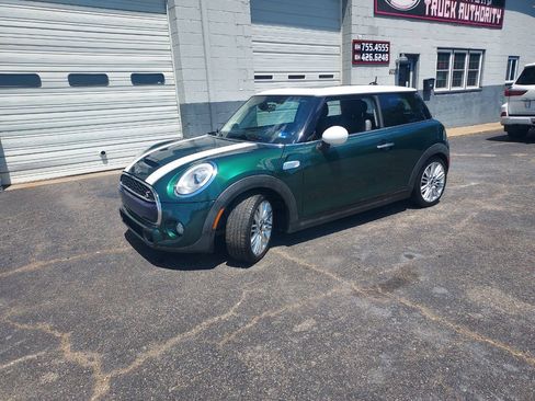 Used 2015 MINI Cooper S FWD image 3