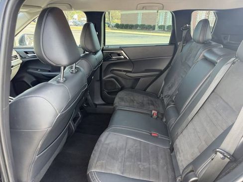 Used 2023 Mitsubishi Outlander SE AWD/4WD image 21