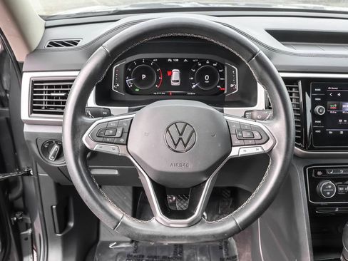 Used 2022 Volkswagen Atlas SE image 19