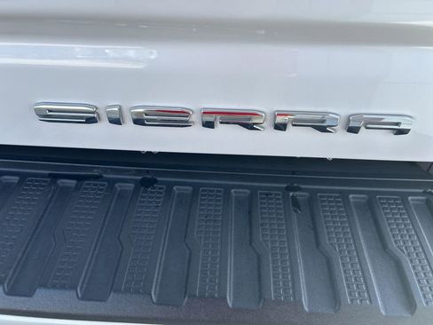 Used 2023 GMC Sierra 2500 Denali w/ Denali Ultimate Package AWD/4WD image 36