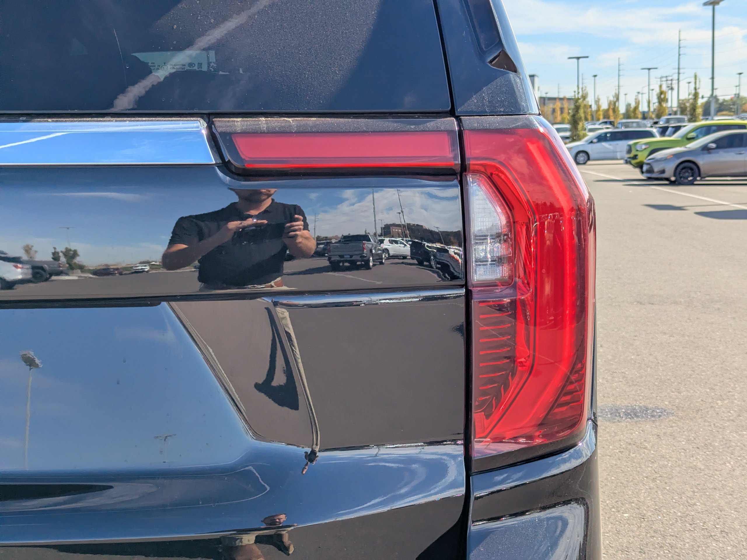 Used 2025 GMC Yukon XL Elevation AWD/4WD image 50
