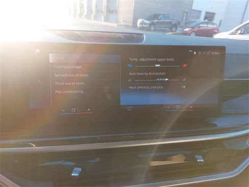 Used 2023 BMW X7 xDrive40i w/ Executive Package image 11