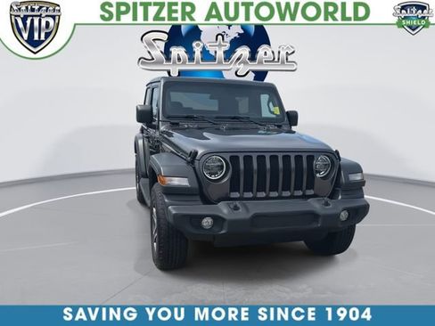 Used 2022 Jeep Wrangler Sport AWD/4WD image 3