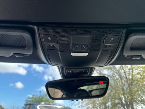 Used 2020 Mercedes-Benz SLC 300 image 33