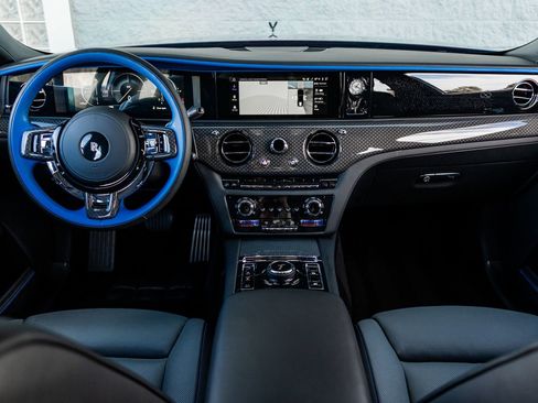 Used 2025 Rolls-Royce Ghost Black Badge image 4