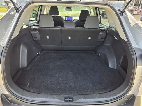 Used 2025 Toyota RAV4 XLE FWD image 28
