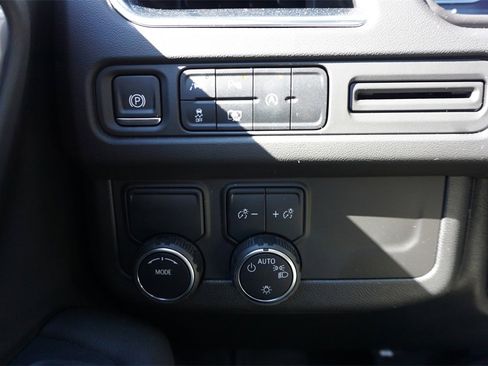 Used 2024 Chevrolet Tahoe RST w/ Luxury Package image 5