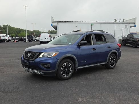 Used 2019 Nissan Pathfinder SL FWD image 12