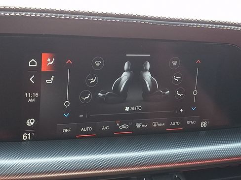 Used 2024 Alfa Romeo Stelvio Veloce AWD/4WD image 18