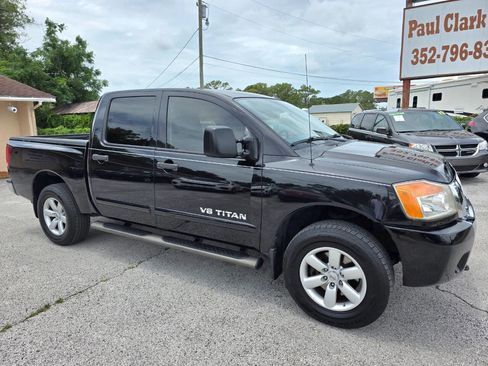 Used 2010 Nissan Titan SE w/ SE Value Truck Pkg AWD/4WD image 6