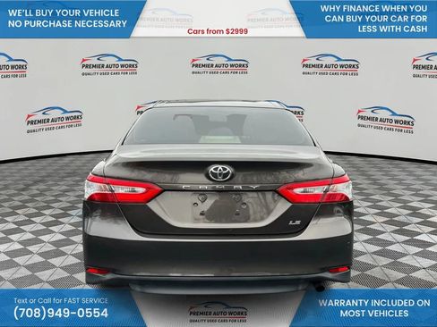 Used 2018 Toyota Camry LE image 5
