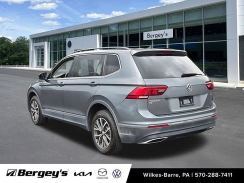 Used 2020 Volkswagen Tiguan SE w/ Panoramic Sunroof Package AWD/4WD image 8