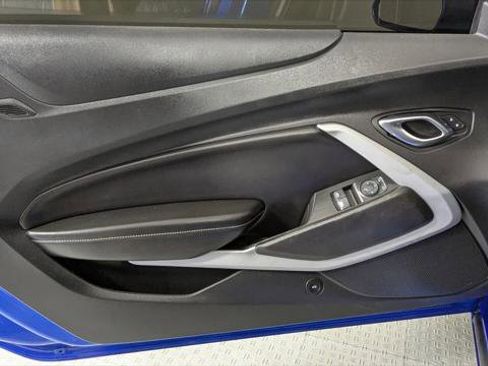 Used 2018 Chevrolet Camaro LT image 13