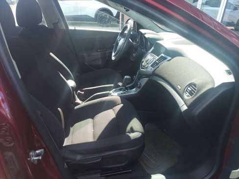 Used 2016 Chevrolet Cruze LT FWD image 8