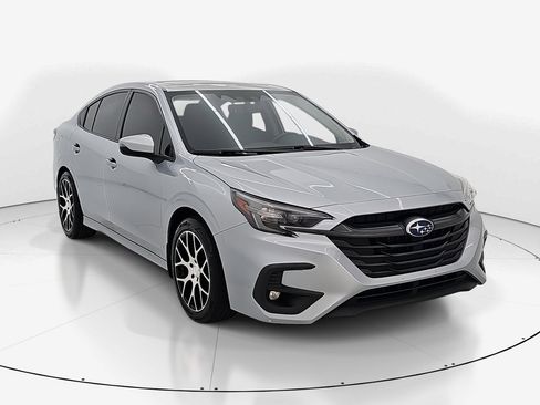 Used 2023 Subaru Legacy Limited image 3