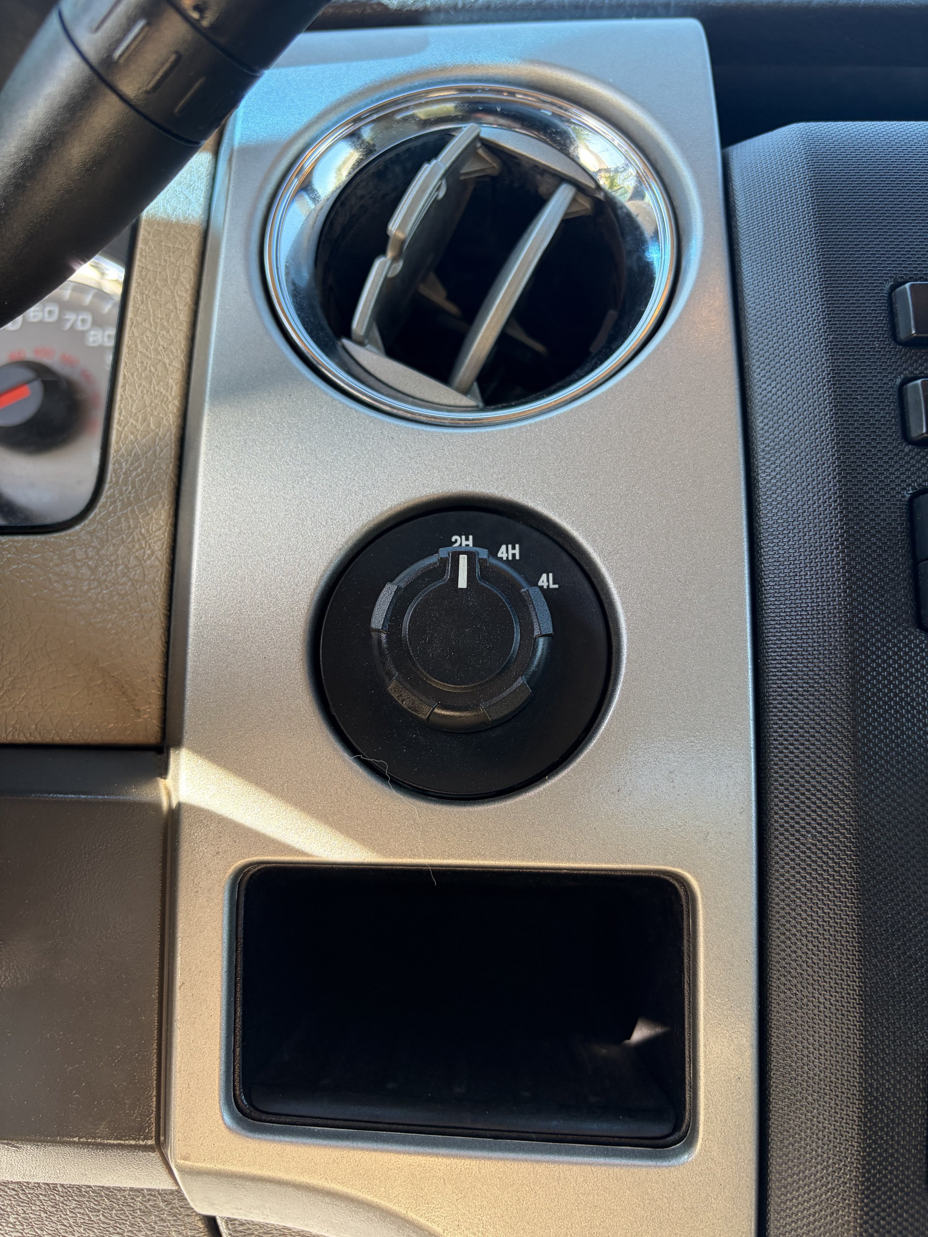 Used 2010 Ford F150 XLT AWD/4WD image 22