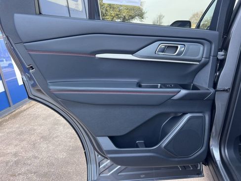 New 2026 Ford Explorer ST-Line w/ ST-Line Street Pack image 10