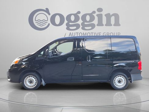 Used 2020 Nissan NV200 S w/ Back Door Glass Package FWD image 2