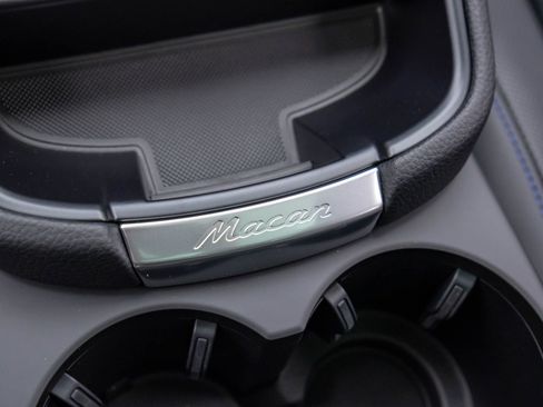 Certified 2025 Porsche Macan Turbo image 27