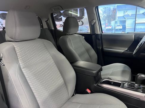 Used 2020 Toyota Tacoma SR5 image 45