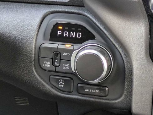 New 2026 RAM 1500 Express AWD/4WD image 18