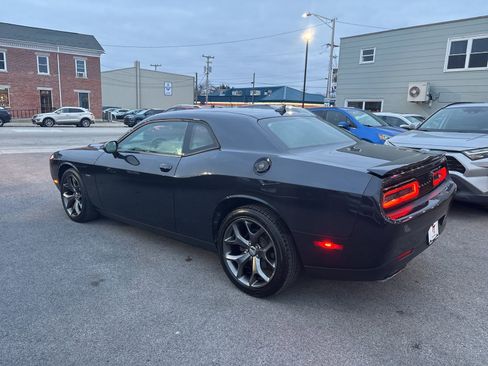 Used 2017 Dodge Challenger R/T w/ Sound Group image 2