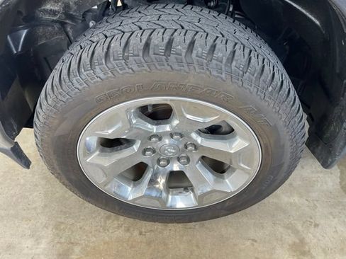 Used 2022 RAM 1500 Big Horn AWD/4WD image 9